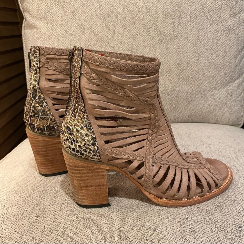 Freebird By Steven Bela Sandals 9